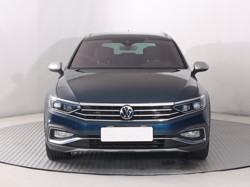 Volkswagen Passat, 2023
