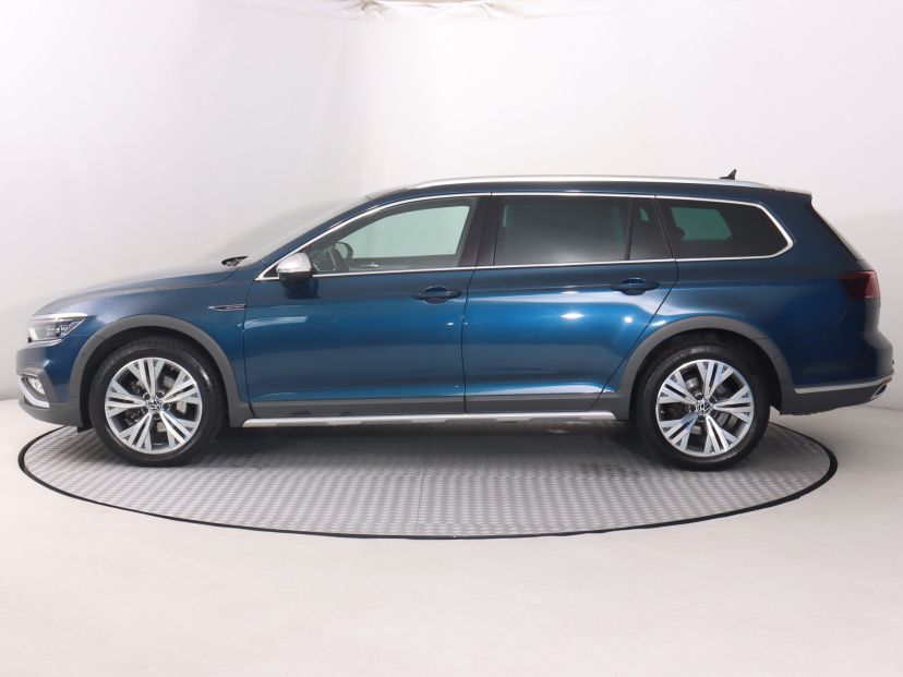 Volkswagen Passat, 2023