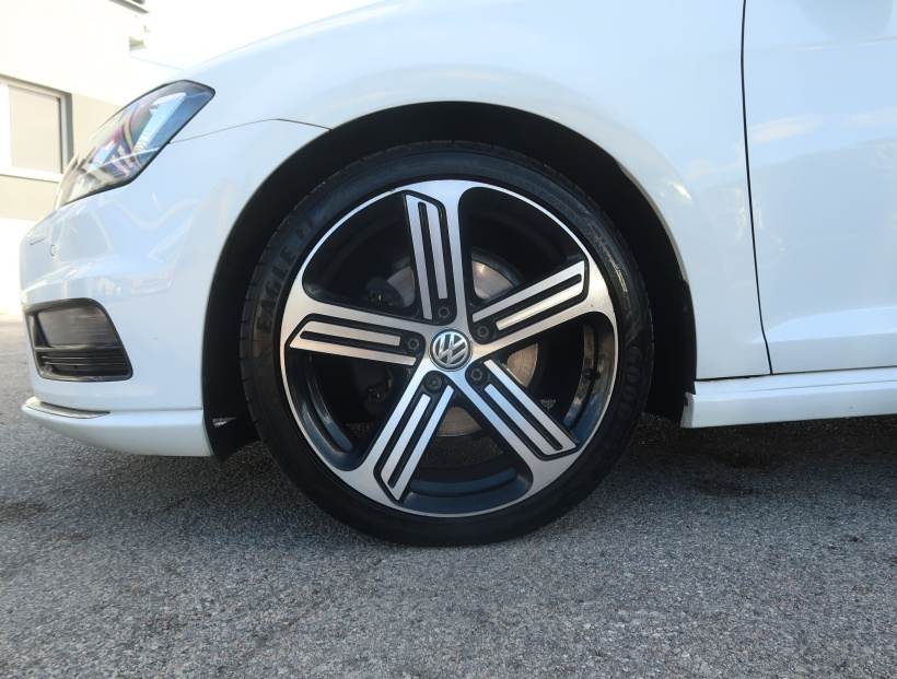 Volkswagen Golf, 2014