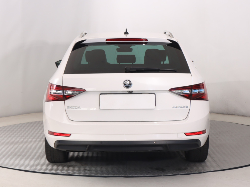 Škoda Superb, 2019