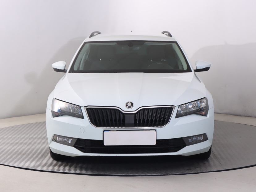 Škoda Superb, 2017