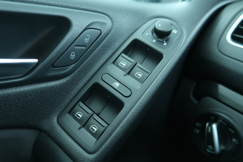 Volkswagen Golf, 2012