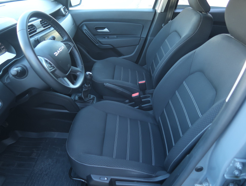 Dacia Duster, 2024