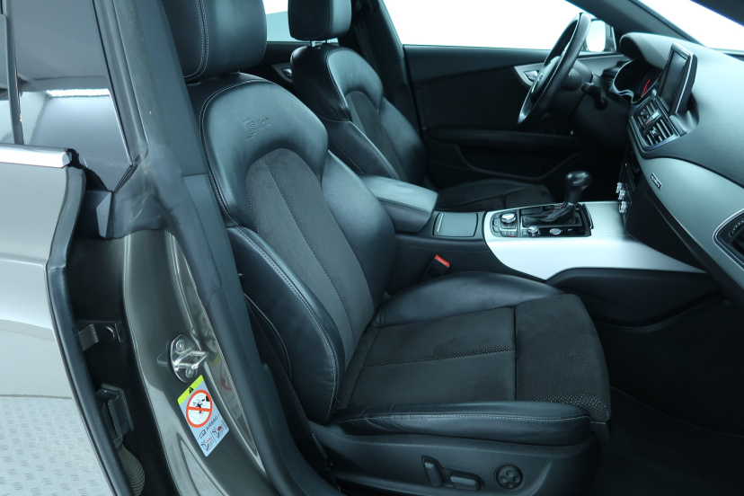 Audi A7, 2012