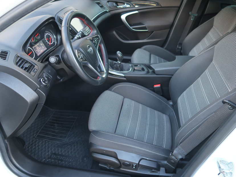 Opel Insignia, 2016