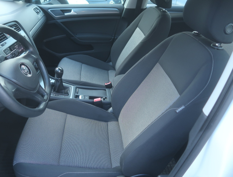 Volkswagen Golf, 2013