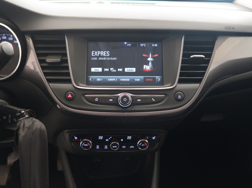 Opel Crossland, 2022