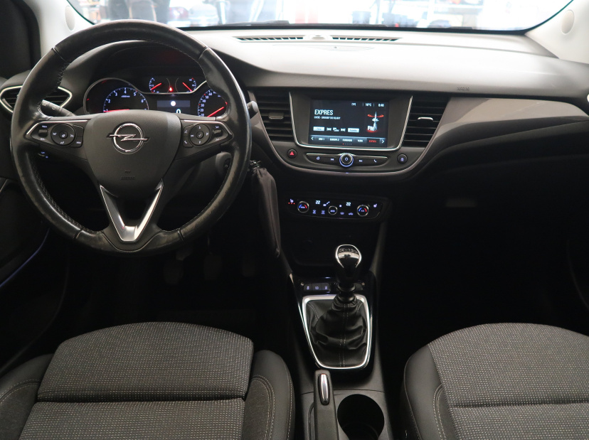 Opel Crossland, 2022