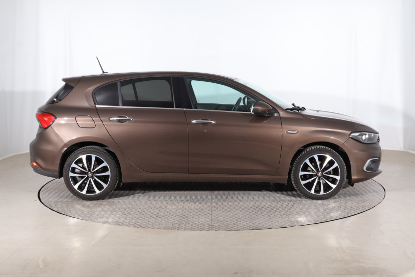 Fiat Tipo, 2016
