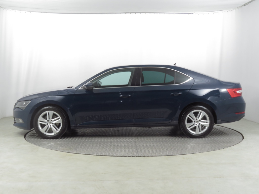 Škoda Superb, 2017
