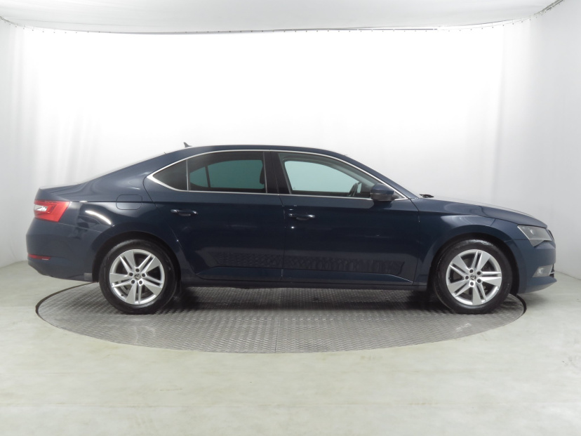 Škoda Superb, 2017