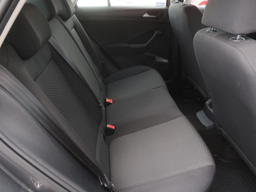 Volkswagen T-Roc, 2019