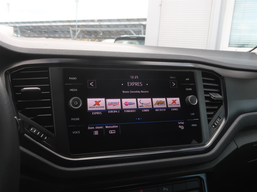 Volkswagen T-Roc, 2019