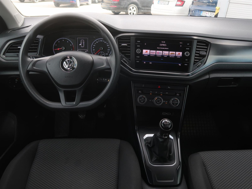 Volkswagen T-Roc, 2019