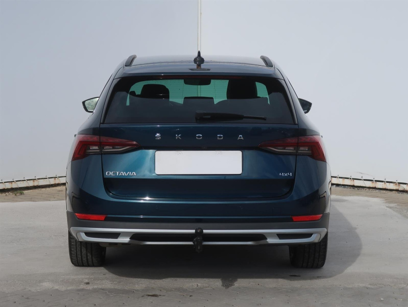 Škoda Octavia Scout, 2021