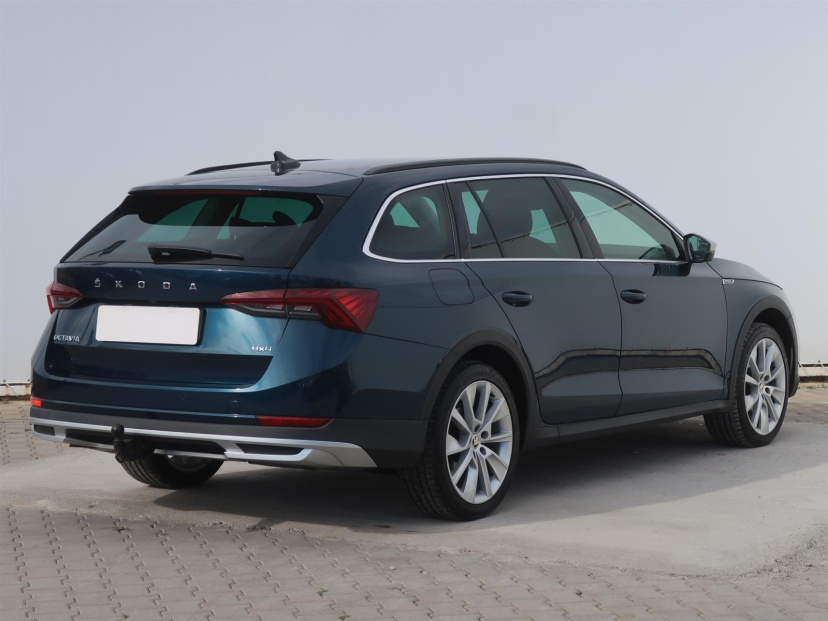 Škoda Octavia Scout, 2021