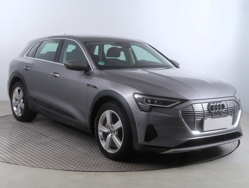 Audi e-tron, 2021