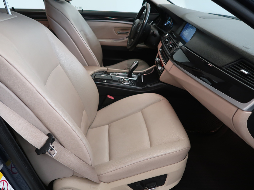 BMW 5, 2012