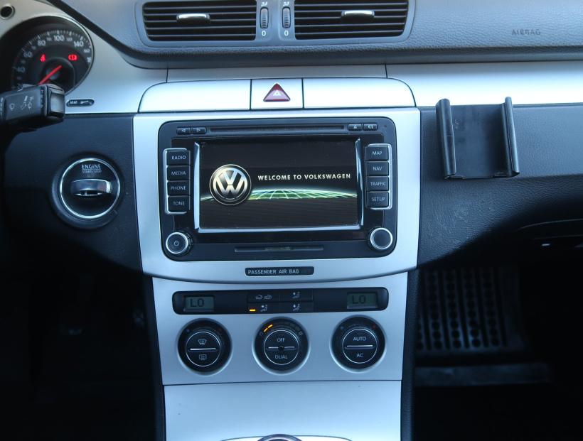 Volkswagen Passat, 2008
