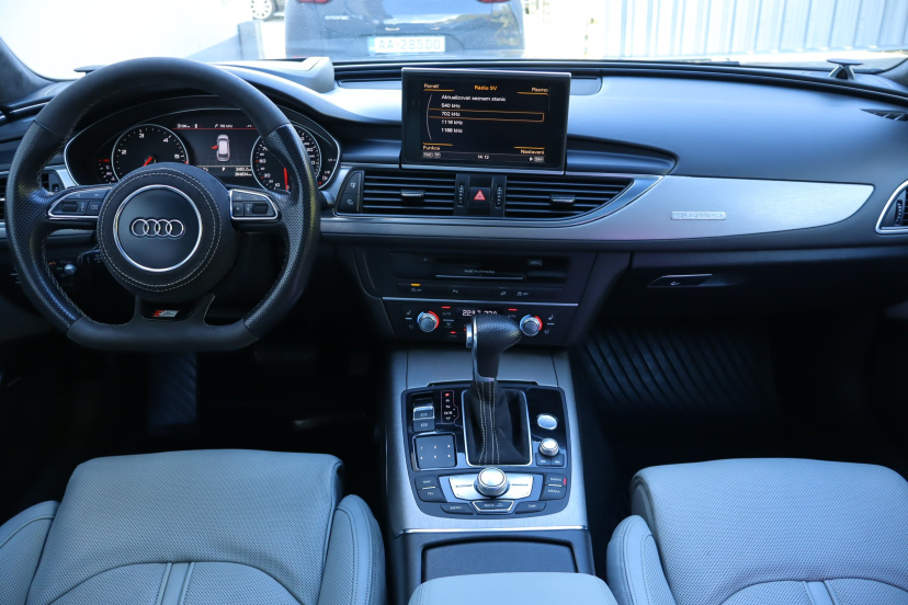 Audi A6 Allroad, 2012