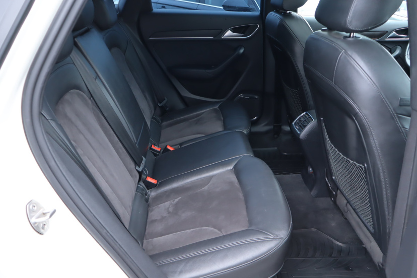 Audi Q3, 2013