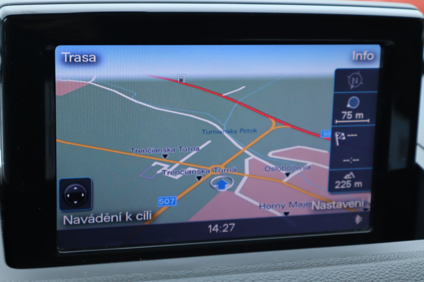 Audi Q3, 2013