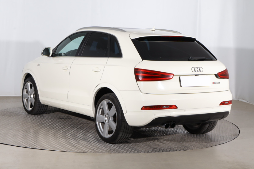 Audi Q3, 2013