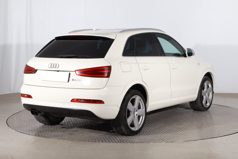 Audi Q3, 2013