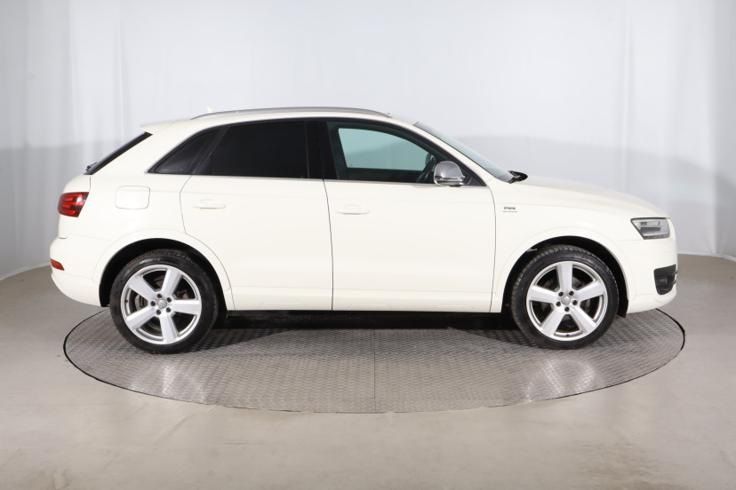 Audi Q3, 2013