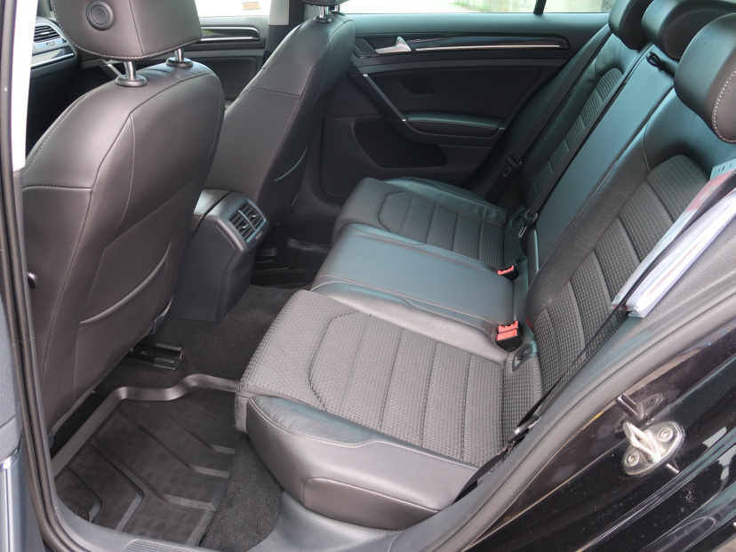 Volkswagen Golf, 2014