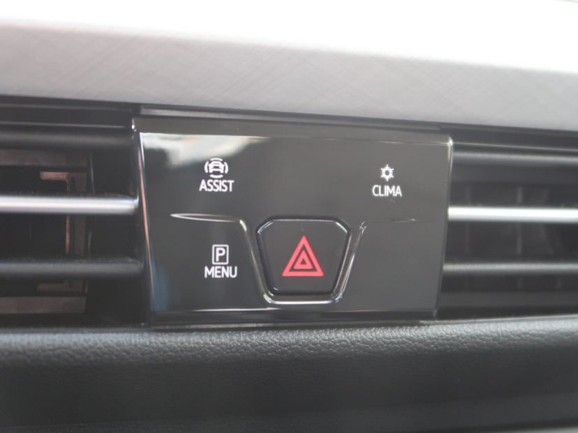 Volkswagen Golf, 2022