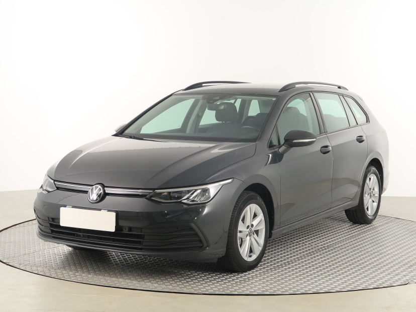 Volkswagen Golf, 2022