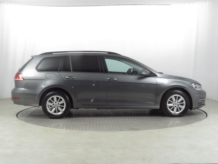 Volkswagen Golf, 2019