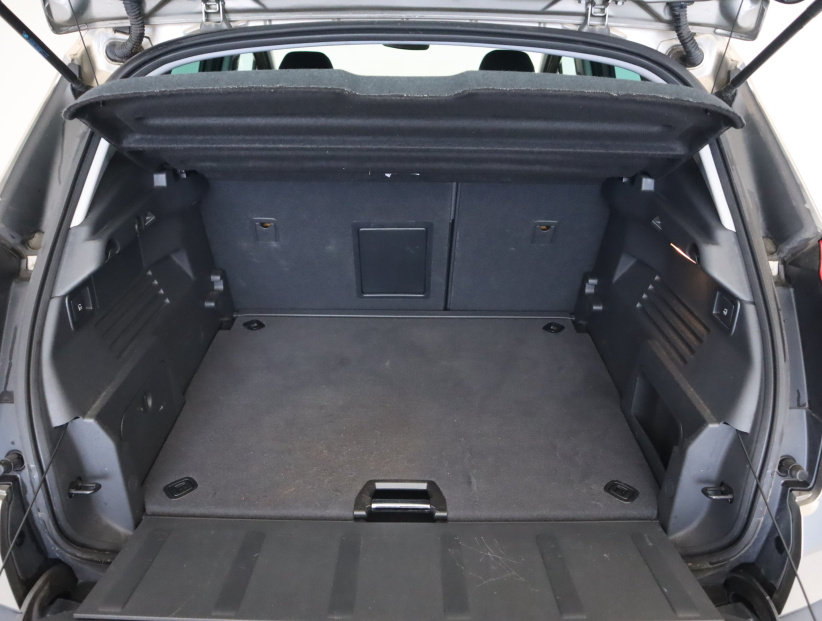 Peugeot 3008, 2015