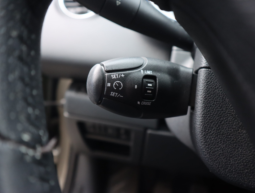 Peugeot 3008, 2015