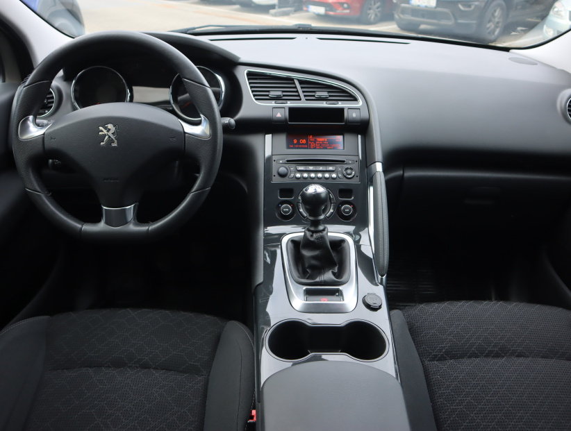 Peugeot 3008, 2015
