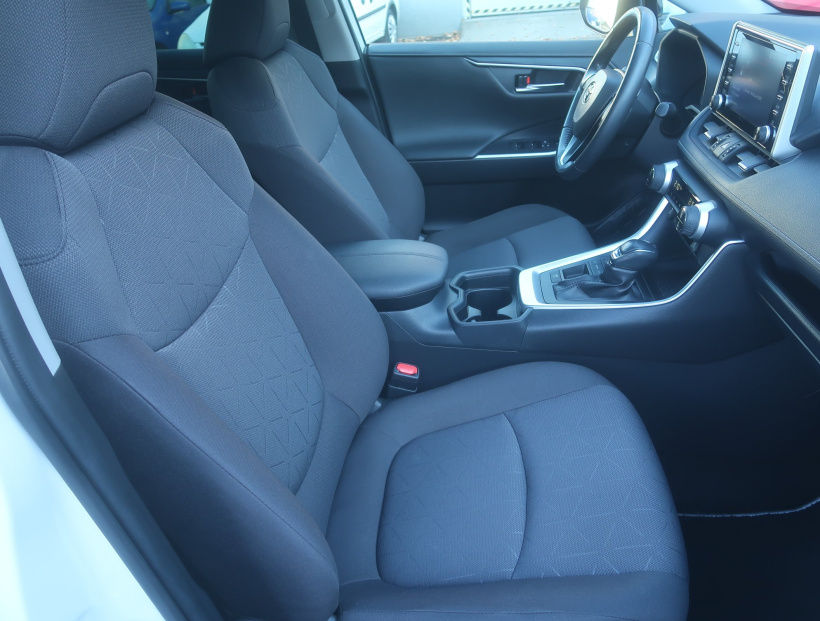 Toyota RAV 4, 2021
