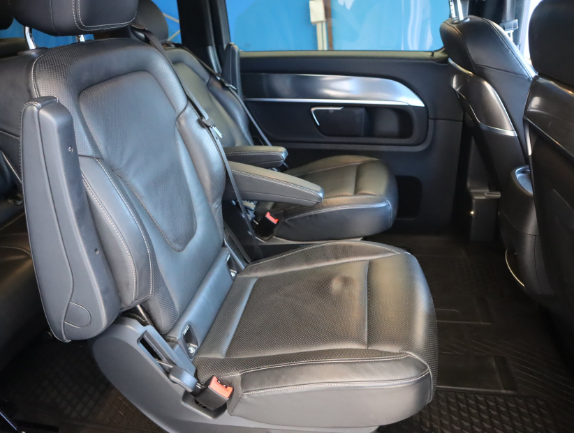 Mercedes-Benz V, 2022
