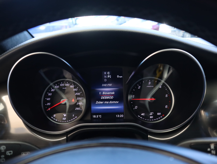 Mercedes-Benz V, 2022