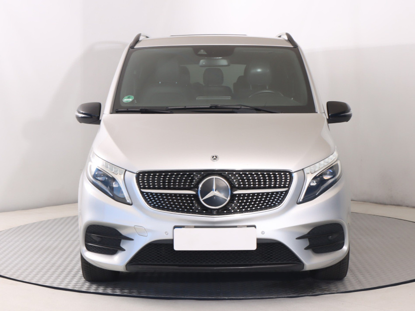 Mercedes-Benz V, 2022