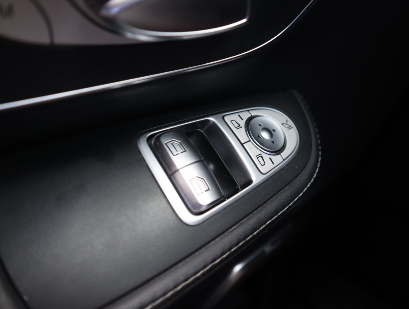 Mercedes-Benz V, 2022