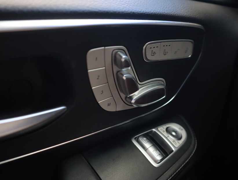 Mercedes-Benz V, 2022