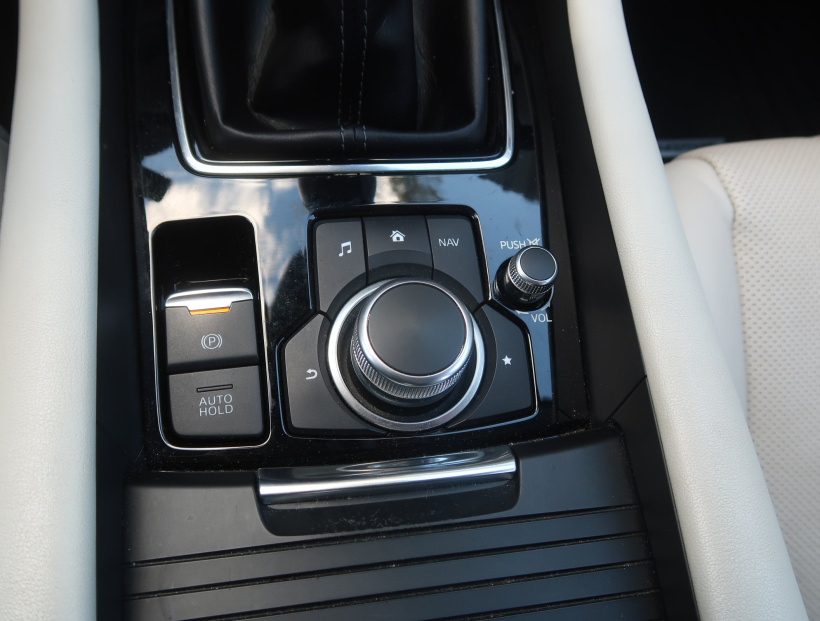 Mazda 6, 2018