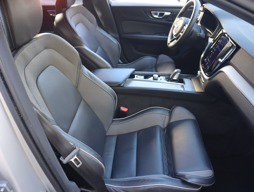 Volvo V60, 2022