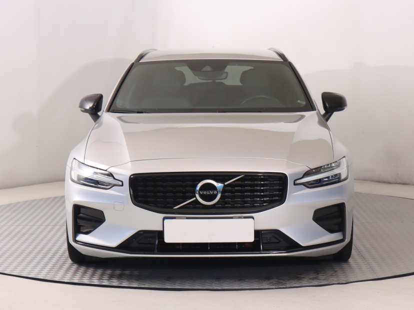 Volvo V60, 2022