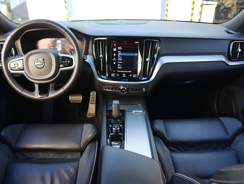 Volvo V60, 2022