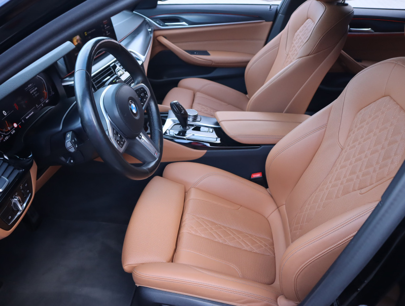 BMW 5, 2023