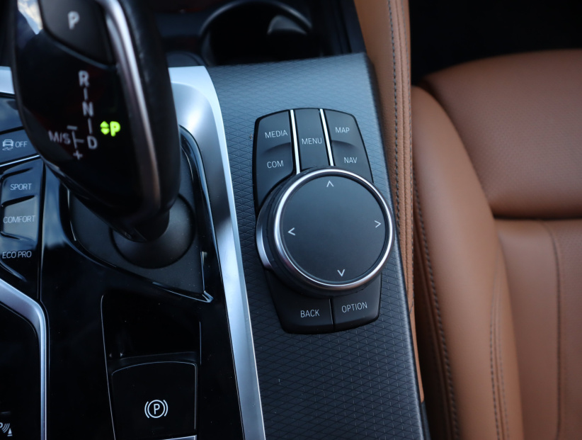 BMW 5, 2023