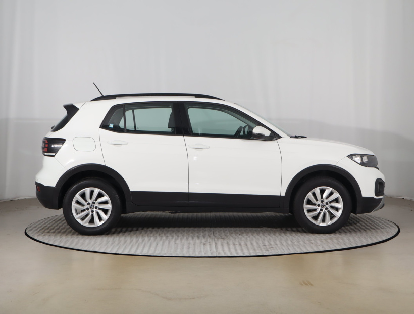 Volkswagen T-Cross, 2021