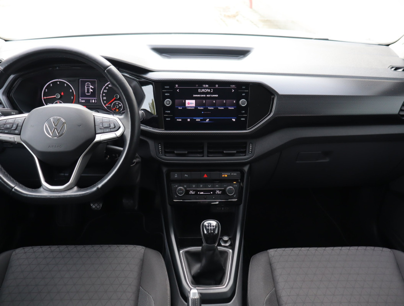 Volkswagen T-Cross, 2021